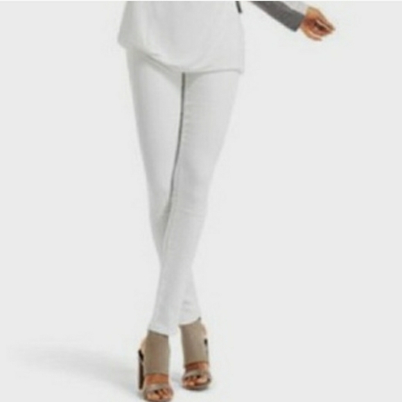 CAbi Denim - CAbi Bree White Skinny Jean SZ 6 #336